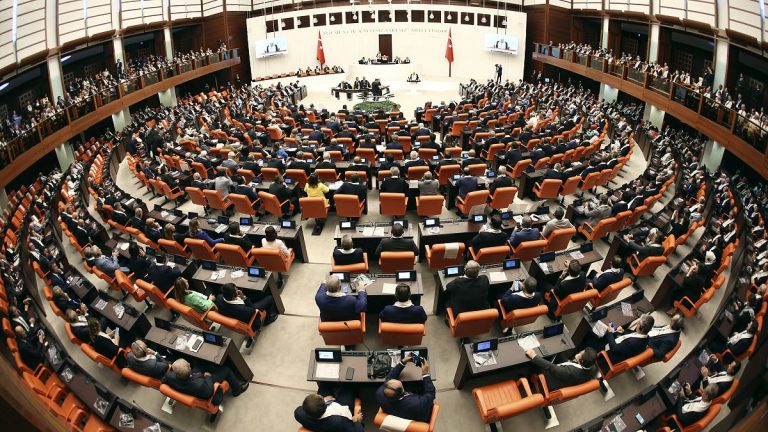 Ankara’da yeni bir “çözüm süreci” konuşuluyor mu?