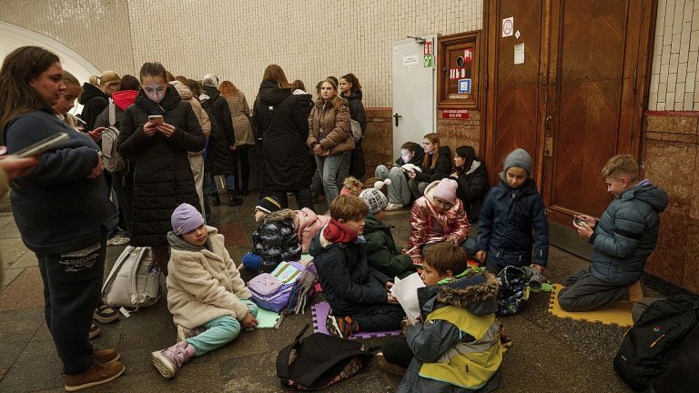 Rusya’dan büyük ölçekli füze saldırısı: Ukrayna’da patlamalar ve acil elektrik kesintileri