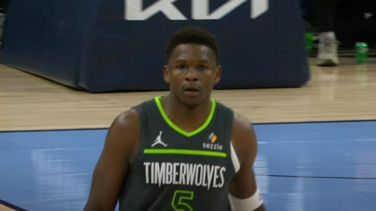 NBA Flames the Night 44 sayı attı