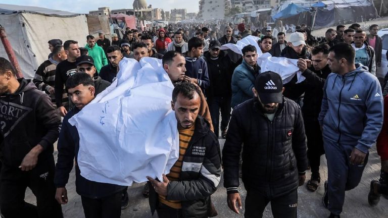 Gazze Şeridi’ndeki İsrail suikastçısının çeşitli bölgelerine saldırılarda 44 Filistinli öldü