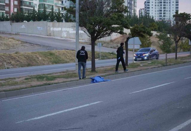 Otomobilin çarptığı yaya 2 kişi öldü