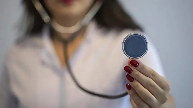 Resmi Gazete’de yayımlandı: ‘Sosyal medya doktorlarına’ bakanlık ayarı! – Son Dakika Türkiye Haberleri