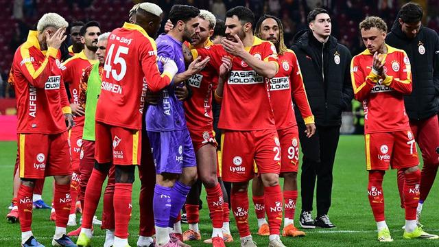 Noa Lang Galatasaray’a veda etti! Paylaştığı şarkı gündem oldu