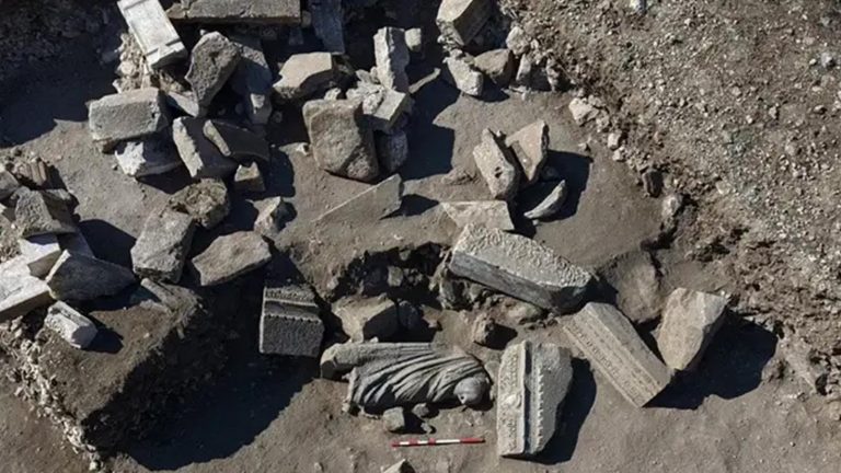 AK Parti’li Çelik’ten Aspendos’ta bulunan ‘Asklepios’ heykeline ilişkin paylaşım